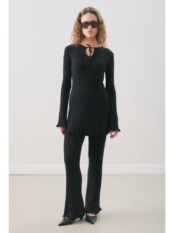 Volanlı Lastik Örgü Siyah Tunik