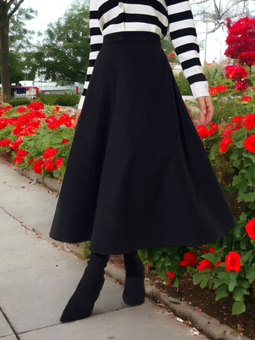 Fermuarlı Kaşe Çan Siyah Etek