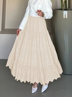 Fisto İşlemeli Katlamalı Bej Etek