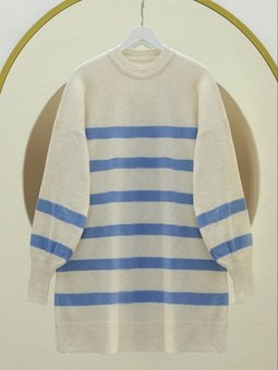 Yuvarlak Yaka Yırtmaçlı Triko Mavi Tunik