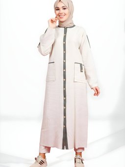 Bej Garnili Ahşap Düğme Detaylı Kap