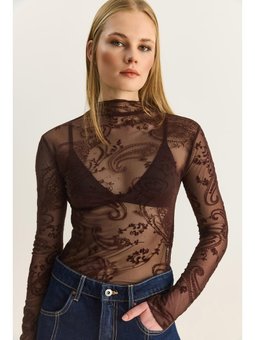 Şal Desenli Yarı Transparan Boğazlı Tül Kahverengi Bluz