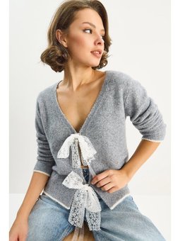V Yaka Fiyonk Aksesuar Kapamalı Triko Gri Hırka