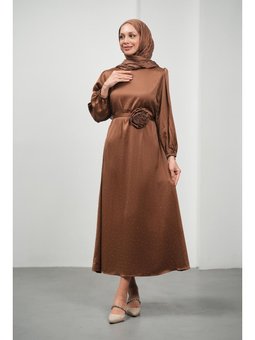 Kahverengi Çiçek Kemerli Taşlı Saten Abiye Elbise