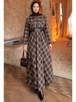 Kahverengi Kemerli Ekose Desenli Düğmeli Elbise