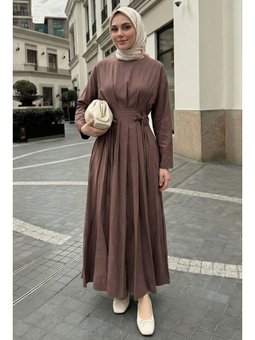Pileli Kuşaklı Sütlü Kahve Elbise