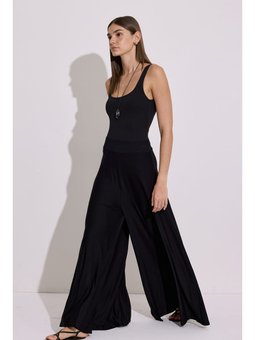 Dökümlü Rahat Siyah Pantolon