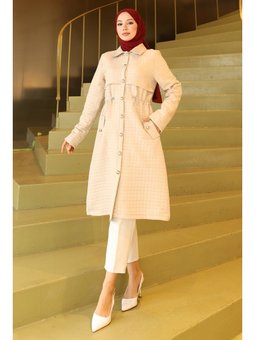 Düğmeli Beli Bağcıklı Kapitone Bej Kap