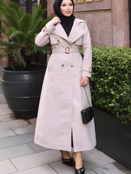 Bej Kemer Detaylı Düğmeli Trençkot