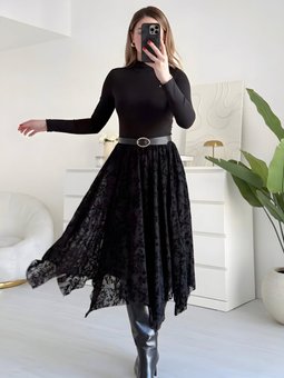 Siyah Çiçek Desenli Asimetrik Kesim Etek