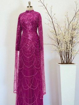 Fuşya Boncuk İşlemeli Kolye Desen Pelerinli Dantel Abiye Elbise