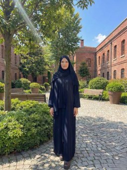 2303_ Tek Parça Kendinden Şallı Taş İşlemeli Balon Kollu Abaya Koyu Lacivert Ferace