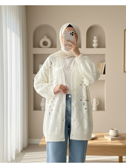 Ajurlu Çiçek Nakışlı Düğmeli Triko Ekru Hırka