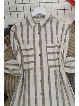 Eteği Püsküllü Bej Gömlek