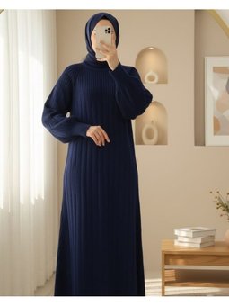 Fitilli Yırtmaçlı Uzun Triko Laci Elbise