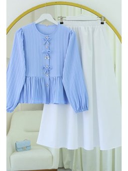 Önü Fiyonk Detaylı Düğmeli Kolu Lastikli Mavi Bluz