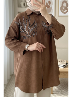 Önü Pul Payetli Uzun Kahve Gömlek