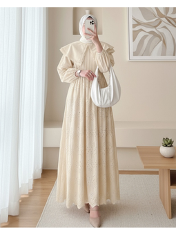 Pelerin Yaka Dantel Detaylı Bej Elbise