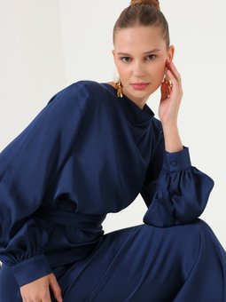 Drapeli Yakalı Kemer Detaylı Lacivert Elbise