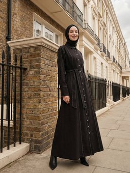 Kontras Dikiş Detaylı Geniş Manşetli Siyah Elbise