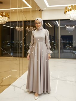 Gri Kristal Taş İşlemeli Saten Abiye Elbise