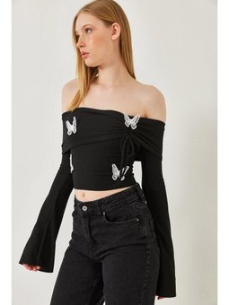 Madonna Yaka Kelebek Detaylı Siyah Bluz