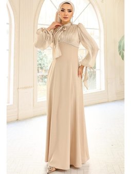 Bağcık Ve İnci Detaylı Yoryo İpek Krep Kombinli Bej Abiye Elbise