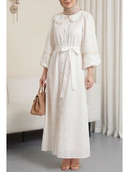 Bebe Yaka Fistolu Boydan Düğmeli Kemerli Astarlı Keten Beyaz Elbise