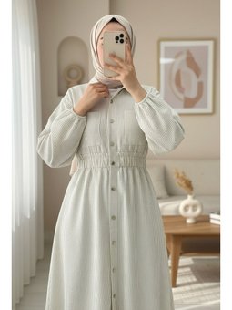 Beli Lastikli Boydan Düğmeli Çizgili Bej Elbise