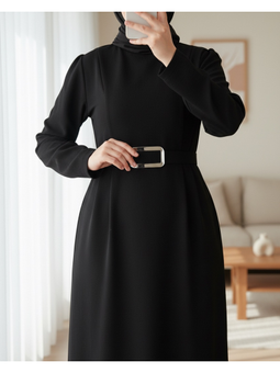 Karpuz Kol Tokalı Kemerli Siyah Elbise