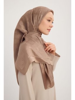 Jakarlı Parlak Saten Vizon Eşarp 110x110cm