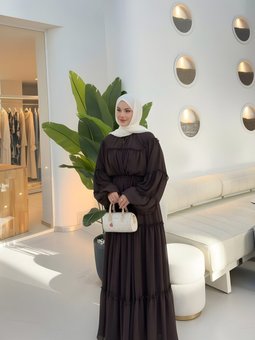 Siyah Fırfır Geçişli Şifon Elbise