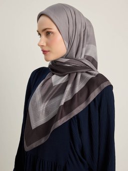 Gri Çerçeve Desenli Soft Eşarp