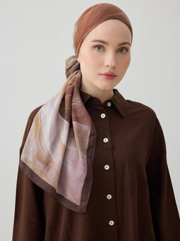 Kahverengi Soyut Desenli Şal