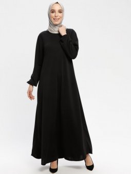 Kol Ucu Lastikli Siyah Elbise
