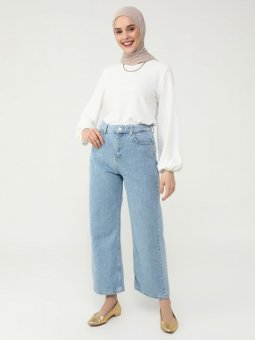 Doğal Kumaşlı Kemer Detaylı Buz Mavisi Kot Pantolon